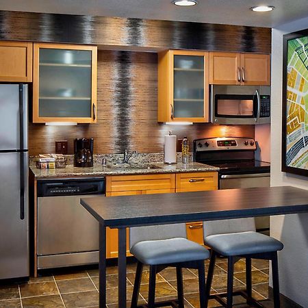 Residence Inn Dallas Las Colinas Irving Bagian luar foto