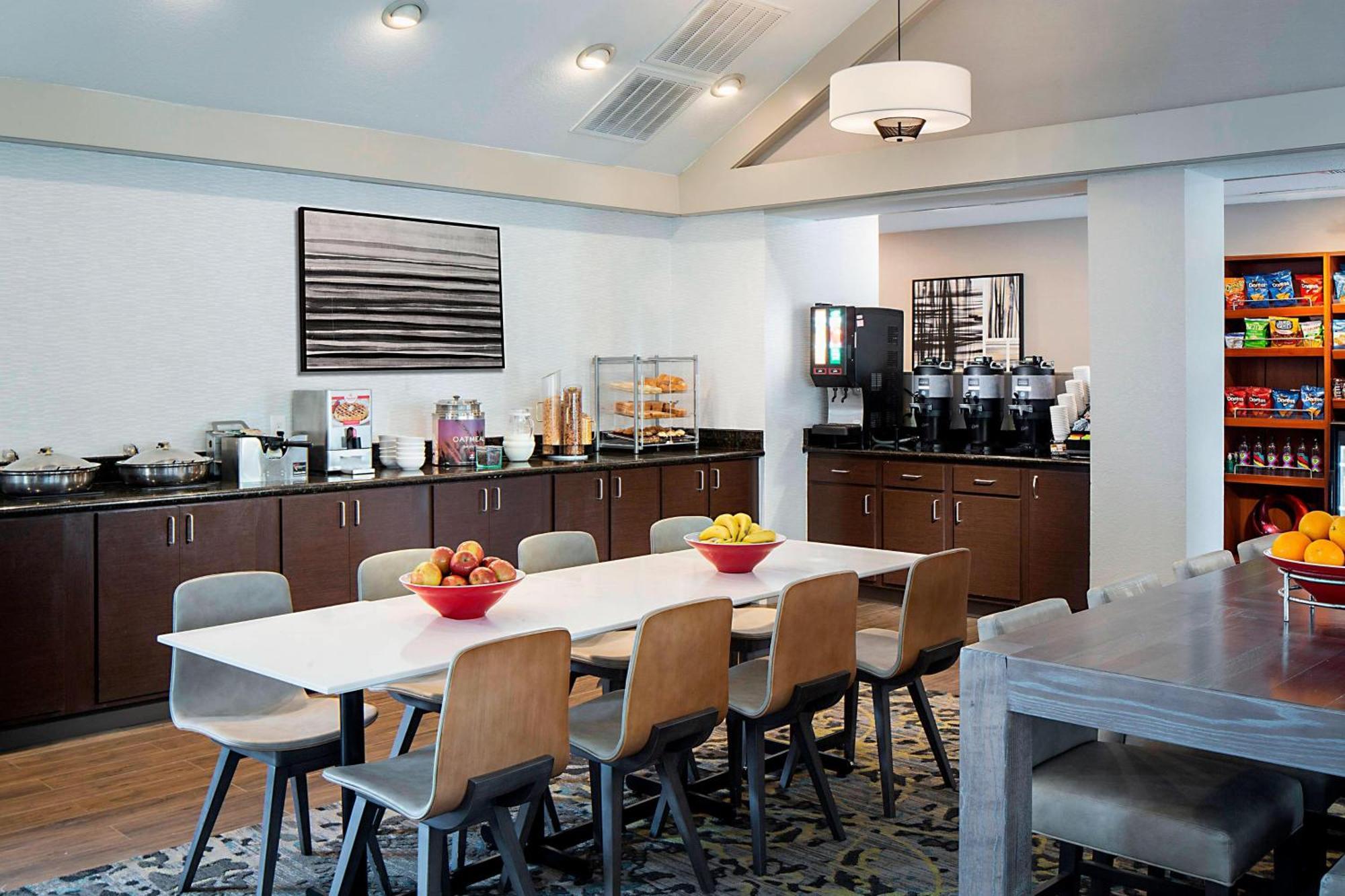 Residence Inn Dallas Las Colinas Irving Bagian luar foto