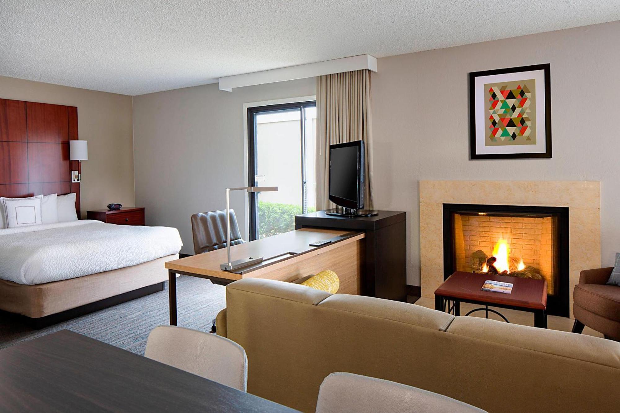 Residence Inn Dallas Las Colinas Irving Bagian luar foto