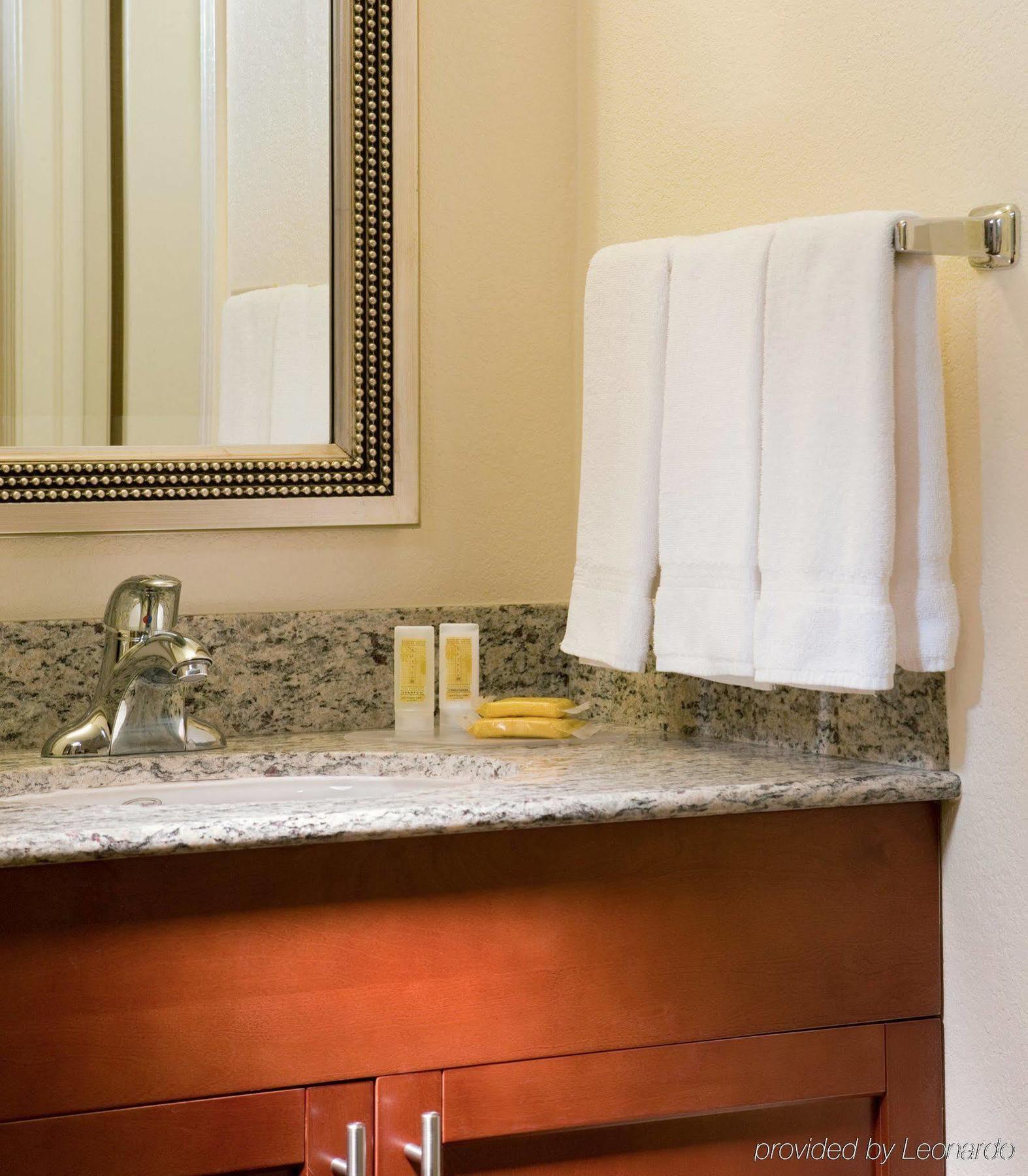 Residence Inn Dallas Las Colinas Irving Bagian luar foto