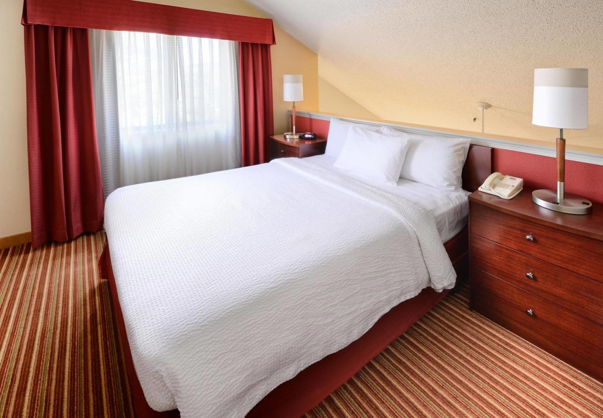Residence Inn Dallas Las Colinas Irving Bagian luar foto
